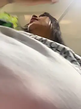 Miia Jazmin online show from 22, 12, 2025