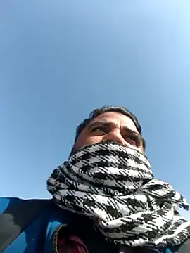 Snapshot of Raziv_komal143 chatting on 11, 3, 2025 Raziv komal143 online show from 11, 3, 2025