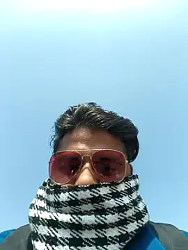 Snapshot of Raziv_komal143 chatting on 3, 3, 2025 Raziv komal143 online show from 3, 3, 2025