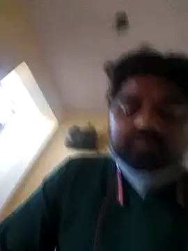 Snapshot of Raziv_komal143 chatting on 6, 3, 2025 Raziv komal143 online show from 6, 3, 2025