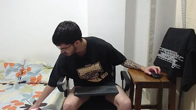 Aleex Miller online show from 5, 11, 2025