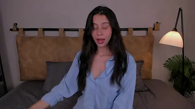 hannah brady online show from 24, 9, 2025