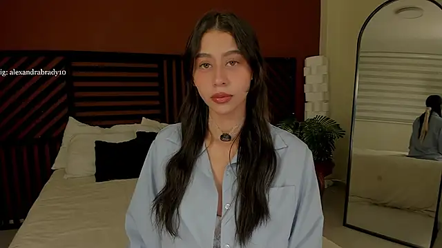 hannah brady online show from 11, 4, 2026