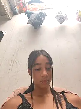 Snapshot of Zoe_Sweett18 chatting on 20, 11, 2025 Zoe Sweett18 online show from 20, 11, 2025