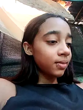 Snapshot of Zoe_Sweett18 chatting on 14, 2, 2025 Zoe Sweett18 online show from 14, 2, 2025