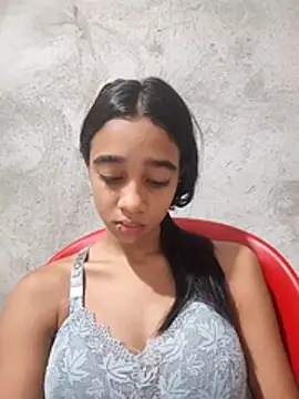 Snapshot of Zoe_Sweett18 chatting on 1, 12, 2025 Zoe Sweett18 online show from 1, 12, 2025