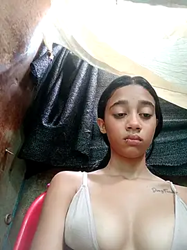 Snapshot of Zoe_Sweett18 chatting on 20, 3, 2025 Zoe Sweett18 online show from 20, 3, 2025