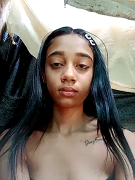Snapshot of Zoe_Sweett18 chatting on 3, 3, 2025 Zoe Sweett18 online show from 3, 3, 2025