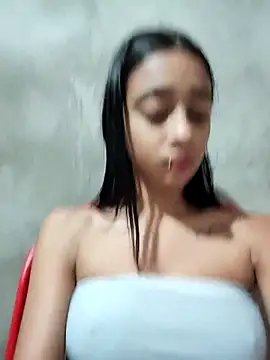 Snapshot of Zoe_Sweett18 chatting on 26, 11, 2025 Zoe Sweett18 online show from 26, 11, 2025