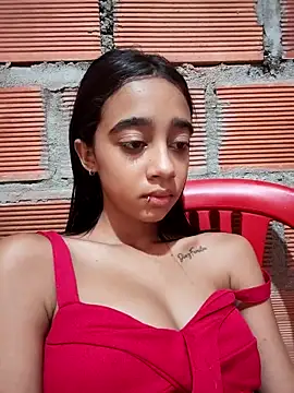 Snapshot of Zoe_Sweett18 chatting on 22, 11, 2025 Zoe Sweett18 online show from 22, 11, 2025