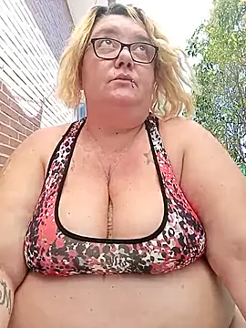 Snapshot of diosacurvy1984 chatting on 12, 7, 2026 diosacurvy1984 online show from 12, 7, 2026