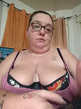 diosacurvy1984 online show from 11, 1, 2026