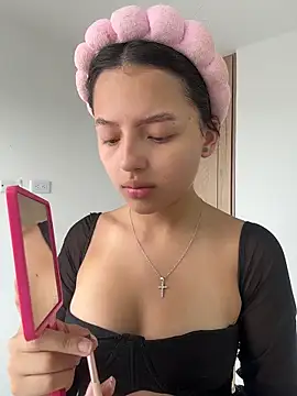 Sofia18 pinkk online show from 10, 2, 2026