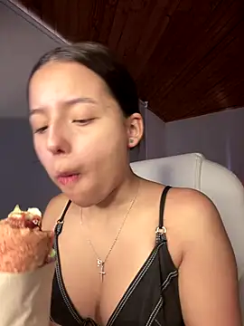 Sofia18 pinkk online show from 21, 12, 2025