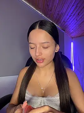 Sofia18 pinkk online show from 17, 6, 2026