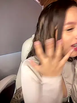 Snapshot of Sofia18_pinkk chatting on 18, 11, 2025 Sofia18 pinkk online show from 18, 11, 2025