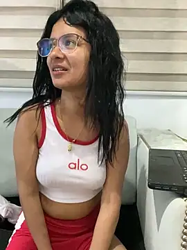 Violeta euphoria online show from 4, 2, 2025