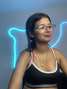 Violeta euphoria online show from 24, 2, 2025