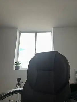 Snapshot of Michell_sr chatting on 18, 10, 2025 Michell sr online show from 18, 10, 2025