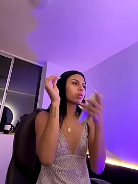 Snapshot of Michell_sr chatting on 9, 10, 2025 Michell sr online show from 9, 10, 2025