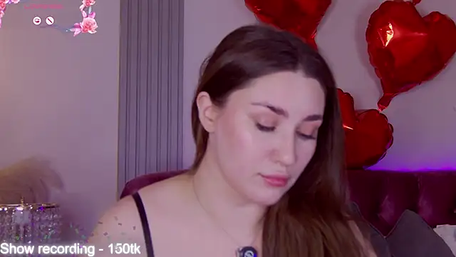 KiraBarlows online show from 9, 4, 2026