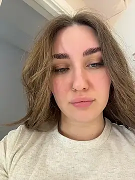 KiraBarlows online show from 28, 2, 2026