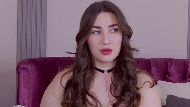 KiraBarlows online show from 13, 11, 2025