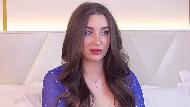 KiraBarlows online show from 18, 2, 2025