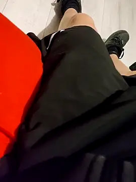 Snapshot of tbz49 chatting on 7, 4, 2026 tbz49 online show from 7, 4, 2026