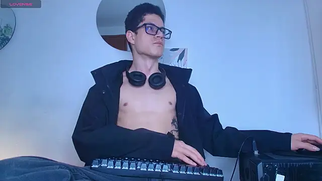 wolfandsky online show from 6, 3, 2026