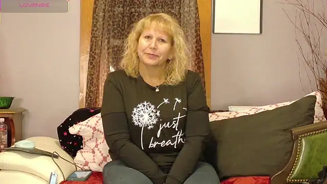 Badgirlpr2 online show from 1, 2, 2026