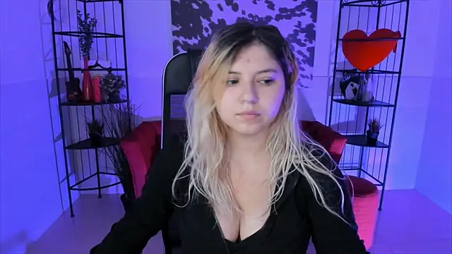 DiaAngell online show from 9, 10, 2025