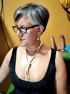 ilonna2025 online show from 10, 1, 2026