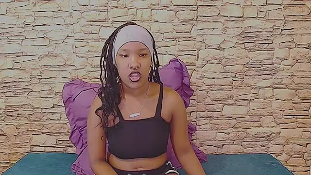 EroticSexyPrada online show from 10, 4, 2026