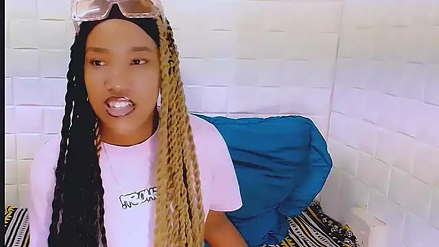 EroticSexyPrada online show from 19, 3, 2025