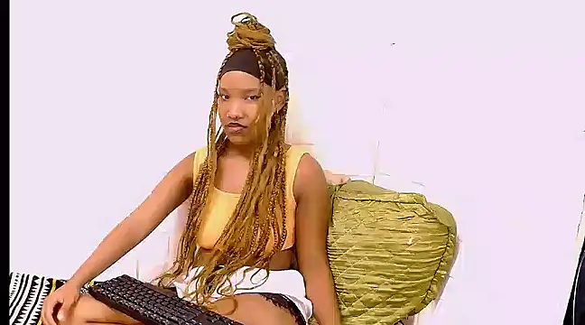 EroticSexyPrada online show from 5, 3, 2025