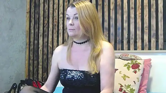 Kisi Lovi online show from 14, 2, 2026