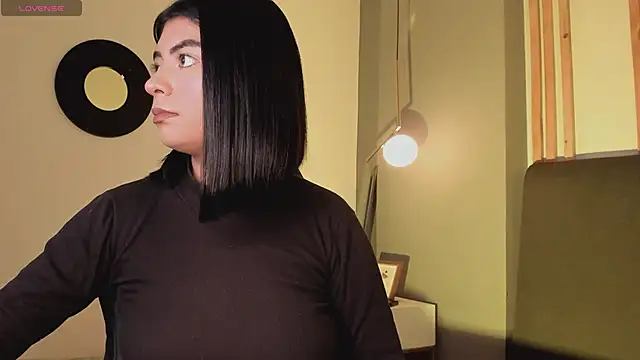 Tianna rossi online show from 18, 4, 2026