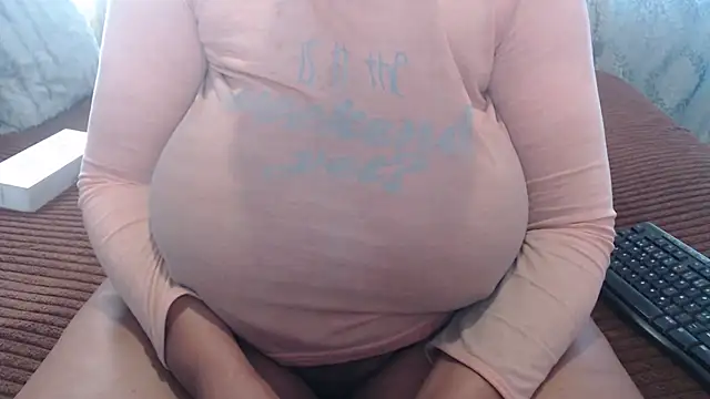 Snapshot of BUBBLYBUNNYxx chatting on 28, 5, 2026 BUBBLYBUNNYxx online show from 28, 5, 2026