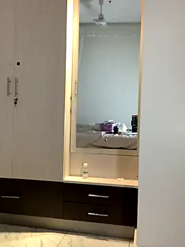 Snapshot of madell chatting on 12, 11, 2025 madell online show from 12, 11, 2025