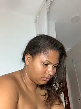 Snapshot of madell chatting on 29, 10, 2025 madell online show from 29, 10, 2025