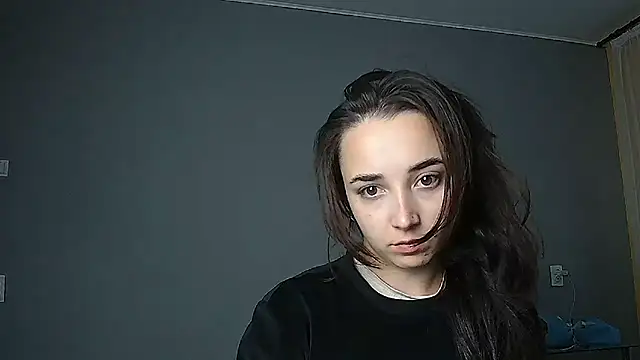 Eva Gloryy online show from 22, 9, 2025