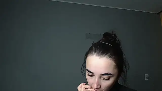 Eva Gloryy online show from 23, 3, 2026