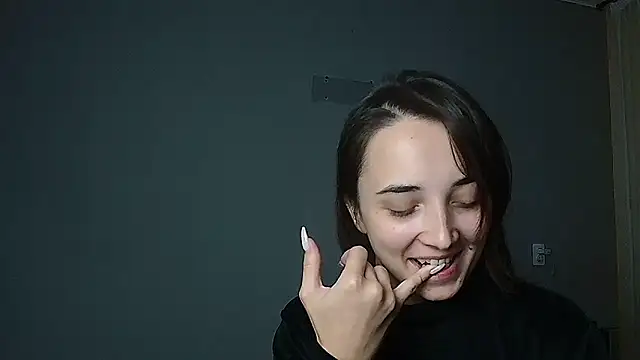 Eva Gloryy online show from 3, 10, 2025