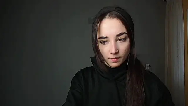 Eva Gloryy online show from 15, 2, 2025