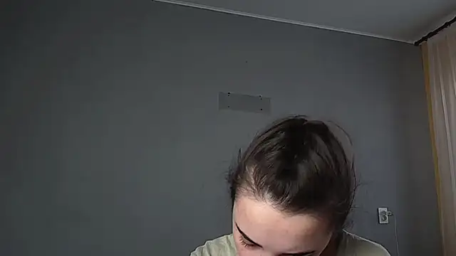 Eva Gloryy online show from 12, 3, 2026