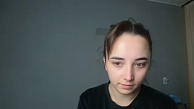 Snapshot of Eva_Gloryy chatting on 15, 10, 2025 Eva Gloryy online show from 15, 10, 2025