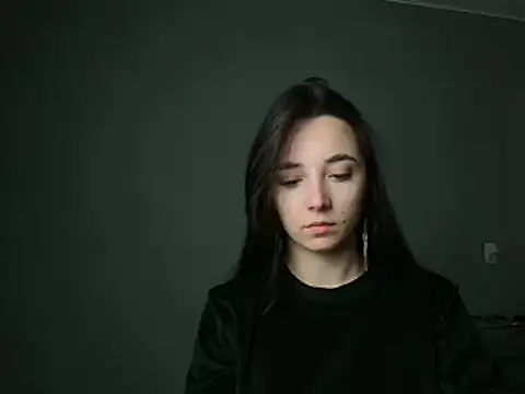 Eva Gloryy online show from 3, 3, 2025