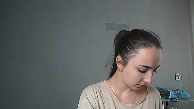 Eva Gloryy online show from 14, 9, 2025