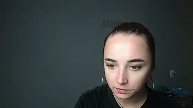 Snapshot of Eva_Gloryy chatting on 31, 10, 2025 Eva Gloryy online show from 31, 10, 2025